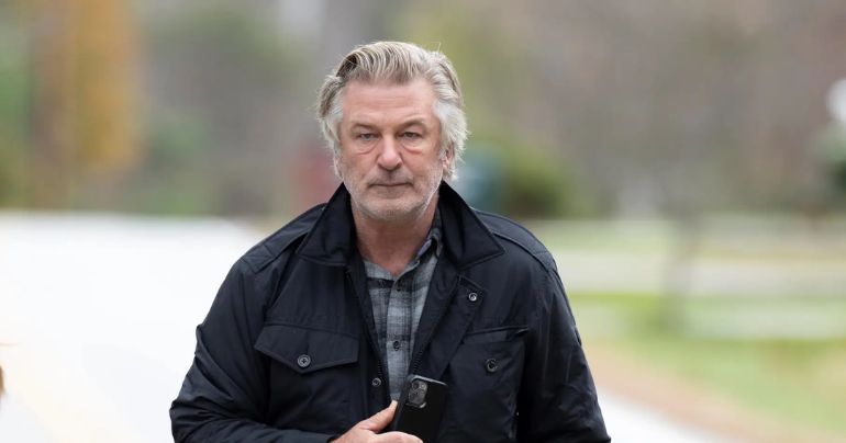 Alec Baldwin: actor fue acusado formalmente de homicidio involuntario