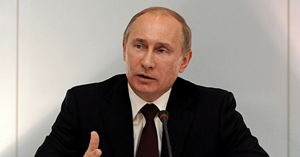 Vladímir Putin: "Hay que pensar en cómo detener la tragedia en Ucrania"
