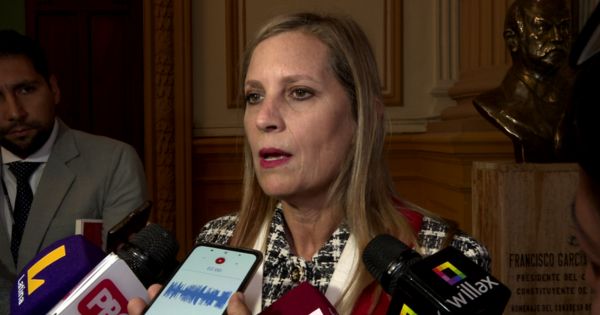 Maricarmen Alva: "No estoy de acuerdo con restablecer la inmunidad parlamentaria"