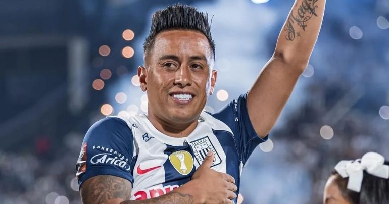 ¡Desató gran algarabía! Christian Cueva fue presentado ante los hinchas blanquiazules como nuevo jugador de Alianza Lima