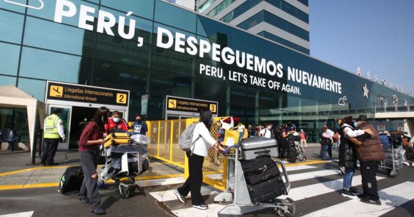 Portada: Compatriotas regresan al Perú desde Israel por sus propios medios porque no tuvieron ayuda del Estado