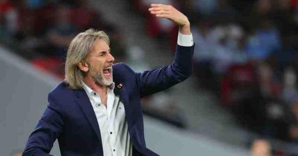 Ricardo Gareca dice que Juan Carlos Oblitas y Agustín Lozano deben responder por qué no renovó por Perú