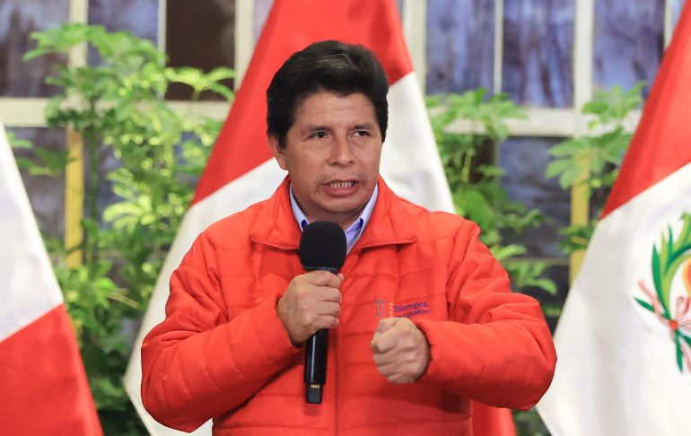 Portada: Pedro Castillo ganó antipremio al “golpe de Estado más absurdo, corto y ridículo de la historia”