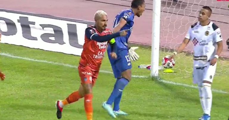 Portada: Paolo Guerrero debutó con gol: el 'Depredador' marcó a favor de la UCV ante Cusco FC