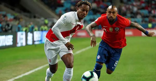 Portada: Chile vs. Perú: se dio a conocer el día y la hora de este encuentro por las Eliminatorias al Mundial 2026