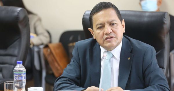 Portada: Gustavo Pacheco, excongresista peruano, es nuevo presidente del Parlamento Andino