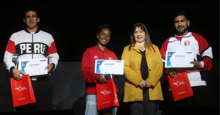 Juegos Panamericanos Santiago 2023: ministra de Educación premió a los medallistas peruanos