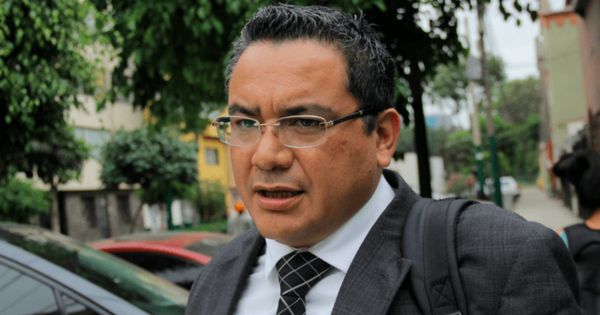 Portada: Ministro del Interior sobre presuntas comunicaciones entre Vladimir Cerrón y congresistas de Perú Libre: "La información que tenemos es distinta"