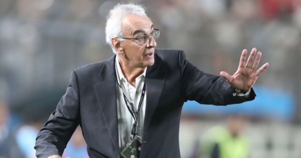 Portada: ¡Atención! Juan Carlos Oblitas quiere convencer a Jorge Fossati para el cargo de la Selección Peruana