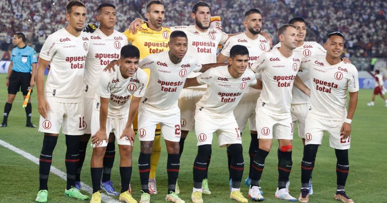 Portada: Universitario: conoce quién es el futbolista que debutó en las pasarelas