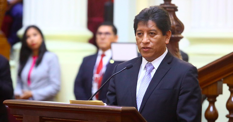 Josué Gutiérrez juró como nuevo defensor del Pueblo
