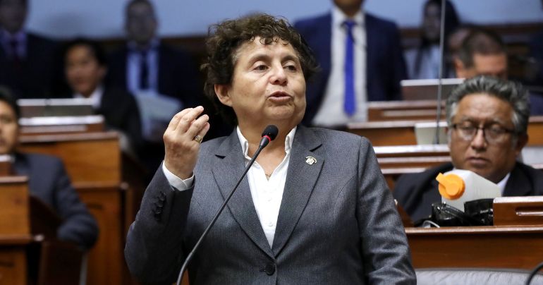 Susel Paredes cuestiona a Dina Boluarte: "Trabajo remoto es para tomar clases, no para gobernar"