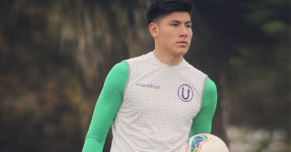 Noble gesto: arquero sub 23 Diego Romero le regaló guantes a niño peruano