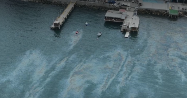Portada: La Punta: cierran playas por manchas de petróleo en mar