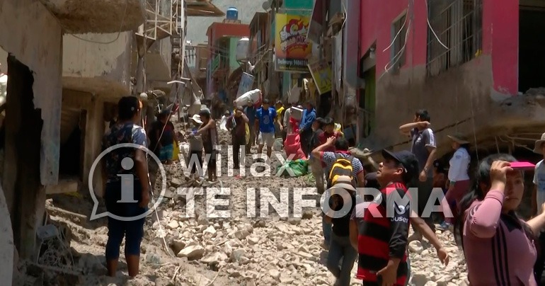 Willax desde Secocha: 20 desaparecidos, 15 muertos y más de 2 mil personas atrapadas en los cerros