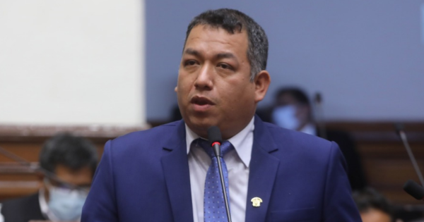 Portada: Darwin Espinoza: Procuraduría recoge información sobre denuncia contra cuestionado congresista