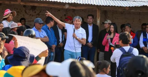 Wilfredo Oscorima, visiblemente frustrado, 'carajea' a los pobladores de Cusco: "Hacen perder la voluntad de trabajar"