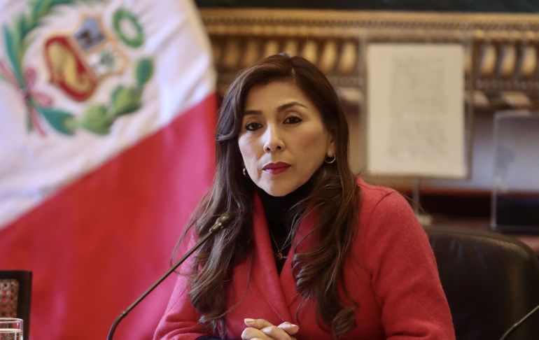 Portada: Lady Camones plantea crear una comisión que investigue los presuntos actos de corrupción de Pedro Castillo