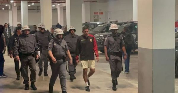 Preparador físico de Universitario fue detenido por realizar actos racistas (VIDEO)