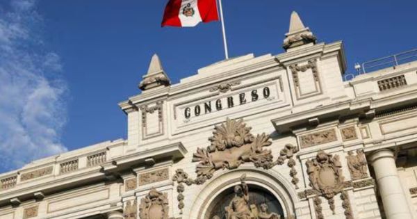 Perú Libre presenta proyecto para declarar en emergencia al Ministerio Público y suspender a fiscales supremos