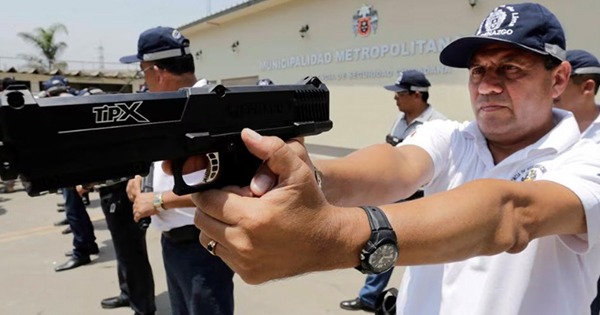 Portada: Congreso aprueba por insistencia ley que autoriza uso de armas no letales a serenos