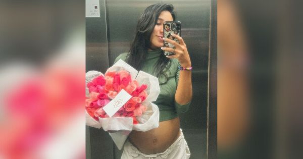 Samahara Lobatón presume en redes sociales que le enviaron un ramo de rosas