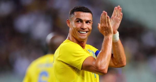 Portada: Cristiano Ronaldo consiguió un nuevo récord: es el jugador mejor pagado del mundo