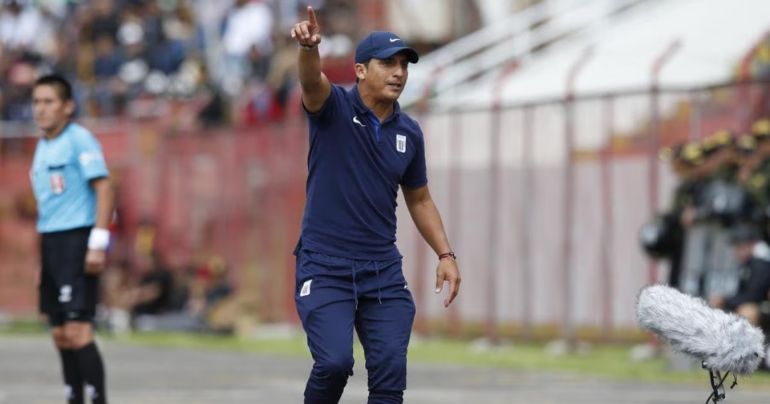 Guillermo Salas: "No nos fijamos en la vereda de enfrente. Haciendo nuestro trabajo saldremos campeones"