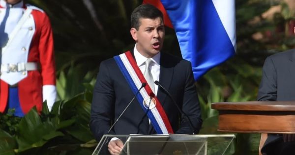 Portada: Presidente de Paraguay: "No podemos permanecer indiferentes ante la agresión que sufre Ucrania"