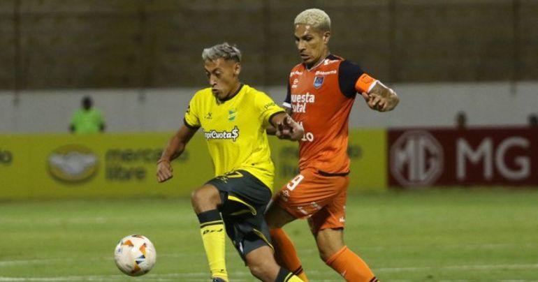 No hubo festejos en Trujillo: con Paolo Guerrero, César Vallejo cayó 1-0 ante Defensa y Justicia por la Copa Sudamericana