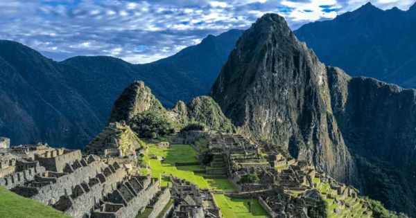 Portada: Placa de oro y pergamino que reconoce a Machu Picchu como maravilla del mundo han desaparecido