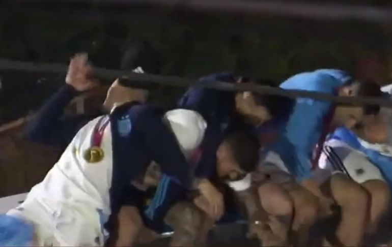 ¡Un gran susto! Jugadores de Argentina tuvieron que esquivar un cable eléctrico [VIDEO]