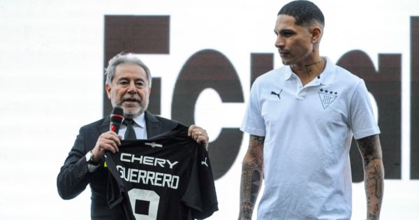 Portada: Presidente de LDU habló sobre la posible convocatoria de Paolo Guerrero a la selección peruana: ¿qué dijo?