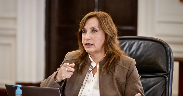 Dina Boluarte: "Mi gobierno recalca trabajar con las manos limpias y la conciencia tranquila"