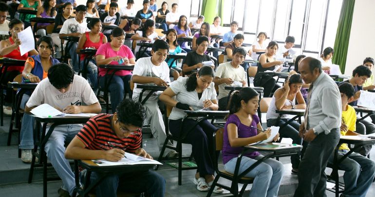 Portada: Congreso aprueba bachillerato automático permanente para universidades