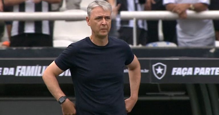 ¡Por malos resultados! Tiago Nunes dejó de ser técnico de Botafogo