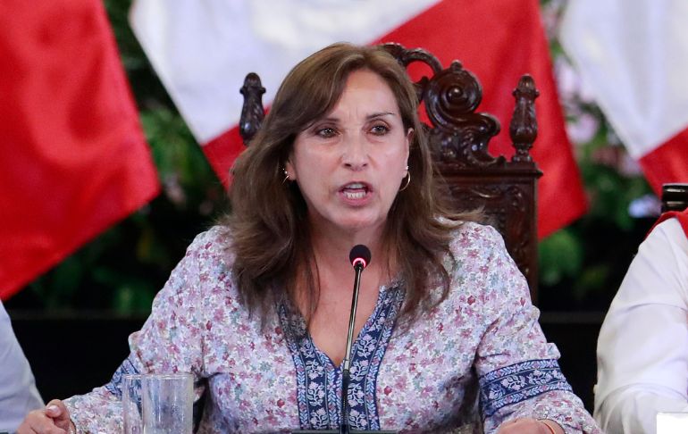 Dina Boluarte informa que vándalos usaron "escopetas caseras y cargadas de dinamita"