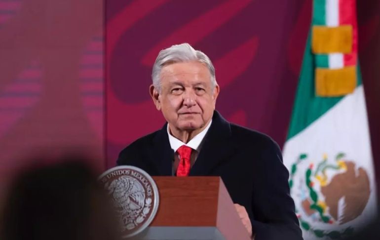 Portada: AMLO sigue hablando del Perú y arremete contra el Congreso: “Fue un golpe de los mandamases”