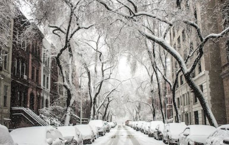 Estados Unidos: tormenta de nieve deja 32 muertos, apagones y vuelos cancelados