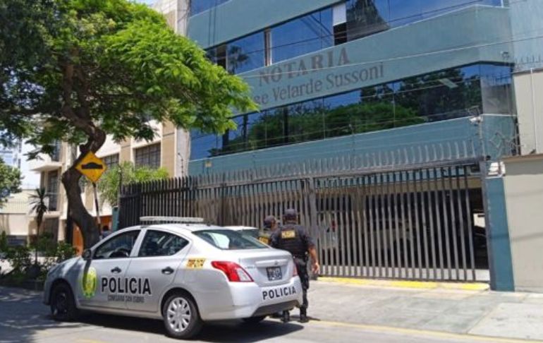 Portada: Sicarios asesinan a una persona y dejan dos heridos en notaría de San Isidro