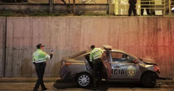 Portada: Santa Beatriz: dos policías resultan heridos tras persecución en la Vía Expresa