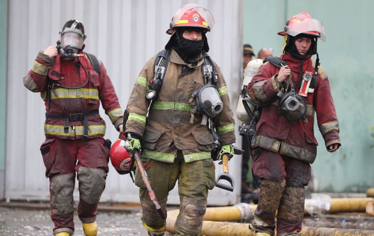 Reportaron 85 incendios y 39 accidentes de tránsito en Lima y Callao durante Año Nuevo