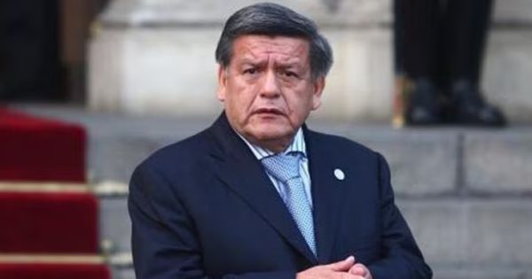 Portada: César Acuña defiende a Alejandro Soto sobre ley que lo benefició