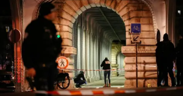 Francia: extremista islámico asesina a puñaladas a turista en París