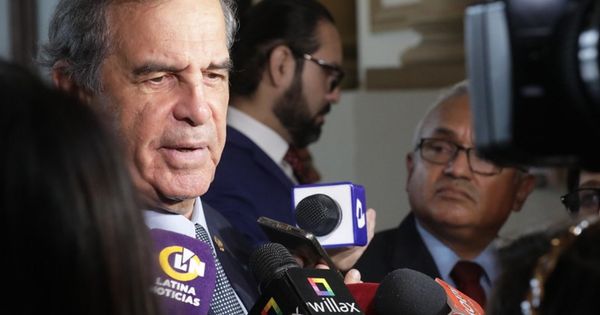 Bancada de APP retiró proyecto de Roberto Chiabra para que Congreso destituya jueces y fiscales supremos