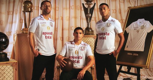 Universitario presentó la camiseta en homenaje a sus 100 años: "Eterno por su historia y grandeza"