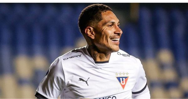 Portada: Paolo Guerrero muy cerca de renovar con LDU: su única petición es la continuidad de Luis Zubeldía