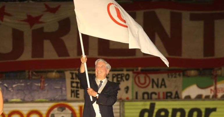 Universitario saludó a Mario Vargas Llosa por su cumpleaños número 87