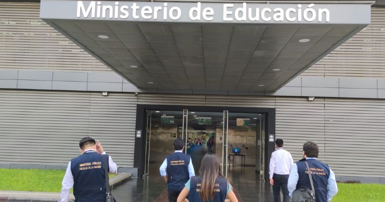 Fiscalía realiza diligencias de exhibición de documentos en el Minedu por consultorías