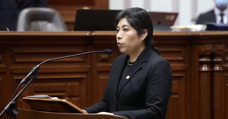 PJ insta al Congreso a establecer plazo y razones para justificar impedimento de salida contra Betssy Chávez
